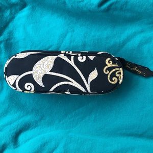 Vera Bradley Accessories - Vera Bradley Eyeglasses Case Vera Bradley Accessories - Vera Bradley Eyeglasses Case